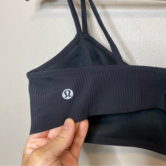Lululemon Like A Cloud bra in black B/C cups - Picture 6 of 9